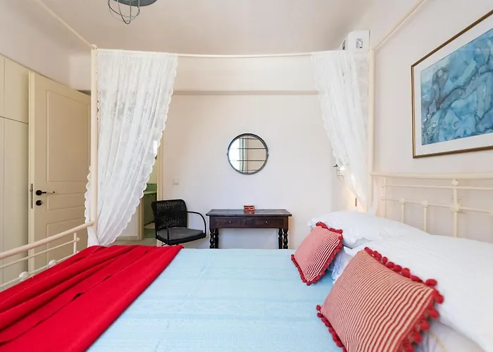 Villa - Private Pool - Access Parasporos