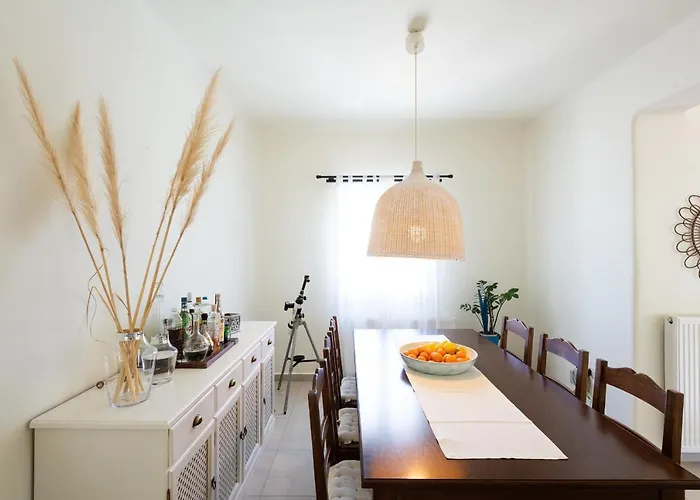 - Private Pool - Access Parasporos