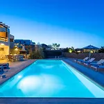 - Private Pool - Access * 파라스포로