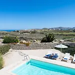 Vila - Private Pool - Access Parasporos