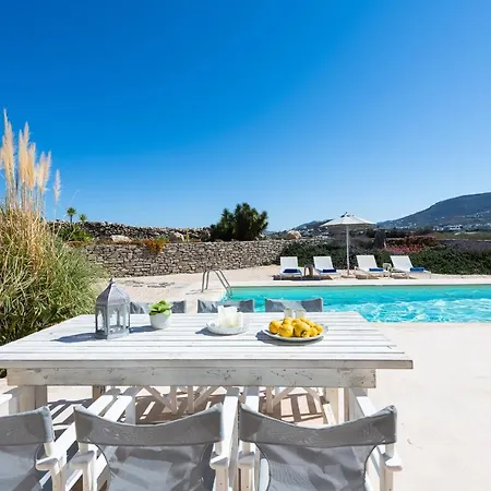 Vila - Private Pool - Access Parasporos