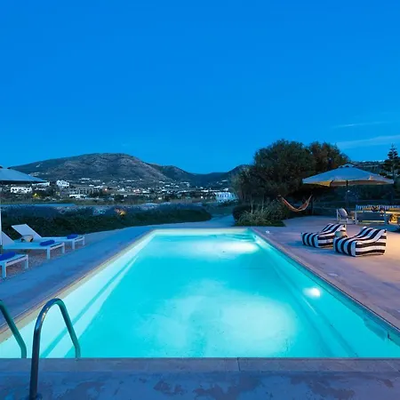 - Private Pool - Access Vila