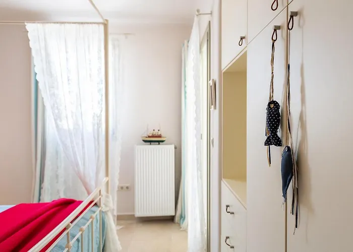 Villa - Private Pool - Access *