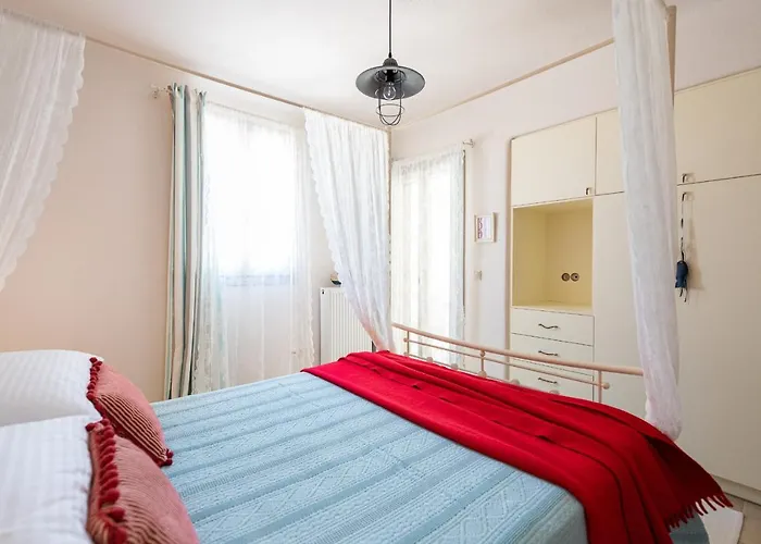 Villa - Private Pool - Access Parasporos